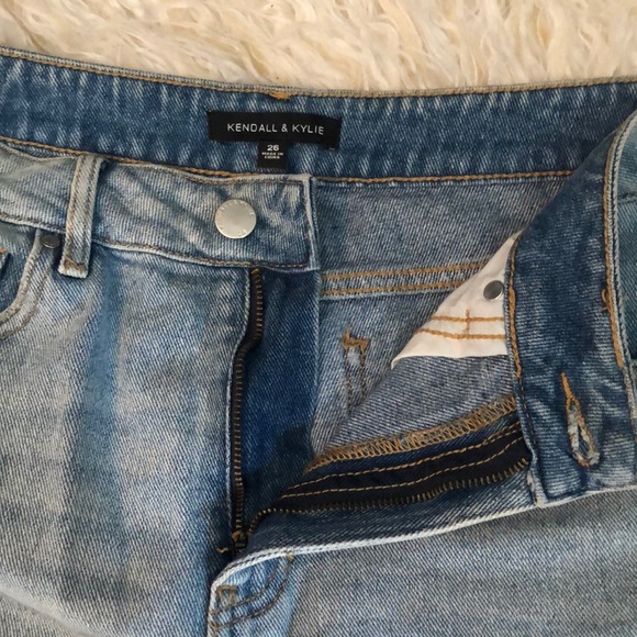 Kendall & Kylie mom jeans - Picture 4 of 6